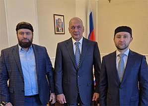 Заместитель председателя ДУМ РФ встретился с заместителем руководителя Администрации Президента