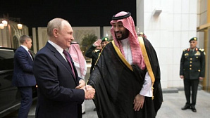 Путин обсудил с саудовским кронпринцем итоги встречи с Трампом