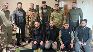 Сотрудники ДУМ СК совместно с бойцами проводят богослужения на передовой