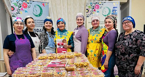 В Новосибирске прошла благотворительная акция «Чак-чак для СВО»