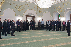 Прокурорские работники из 13 регионов России посетили казанскую мечеть «Марджани»
