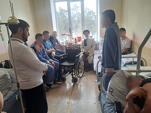 Имам навестил военнослужащих в госпитале