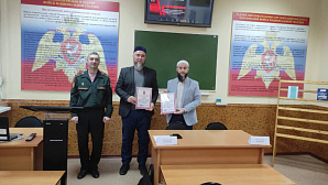 В Саратове религиозные деятели провели семинар для командиров Росгвардии