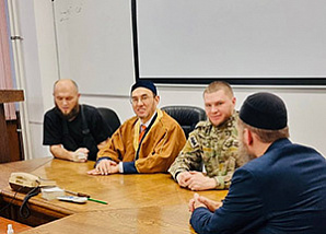 По благословению муфтиев: имамы ДУМ Москвы снова с бойцами