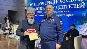 Военный комиссар отметил патриотическую позицию муфтия СК Мухаммада Рахимова