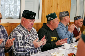 В Тукаевском мухтасибате состоялась встреча с семьями погибших в СВО