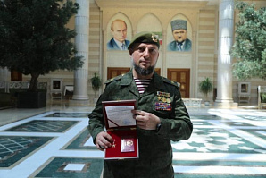 Апты Алаудинову присвоено звание генерал-лейтенанта