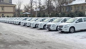 В Киргизии имамов обеспечили автомобилями